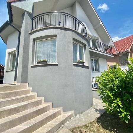 Anca'S Home Oradea Eksteriør billede